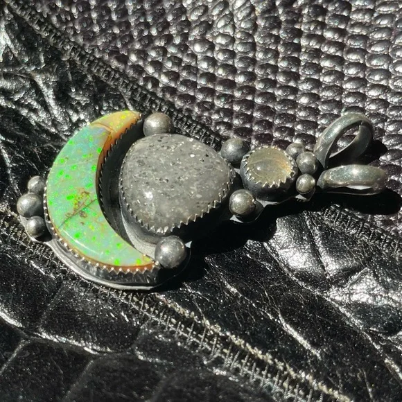 Sterling Silver Monarch Opal Labradorite and Black Sunstone Pendant - Picture 7 of 9